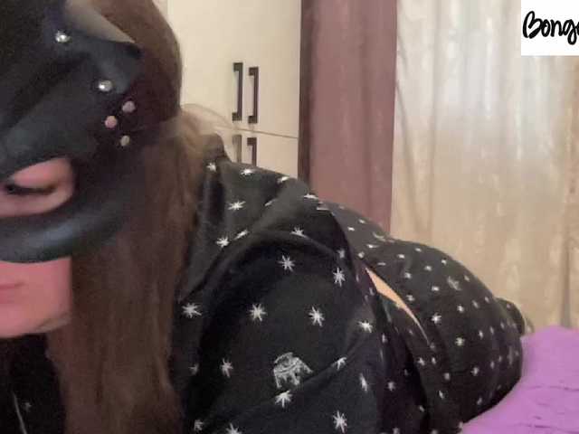 SweetStrawberry1's BongaCams show and profile