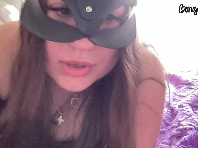 SweetStrawberry1 live cam on BongaCams