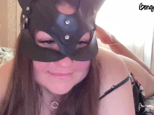 SweetStrawberry1 live cam on BongaCams