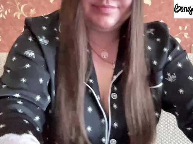 SweetStrawberry1's BongaCams show and profile