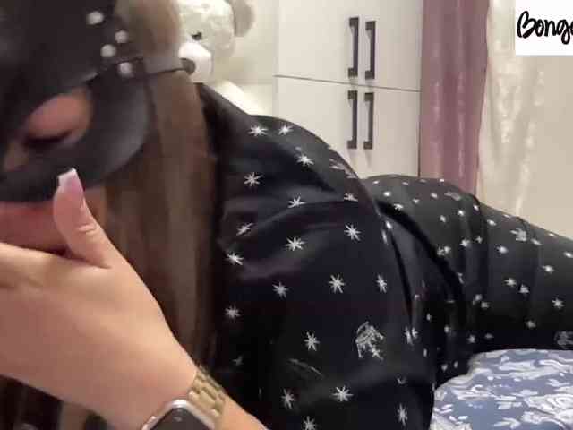 SweetStrawberry11 webcam