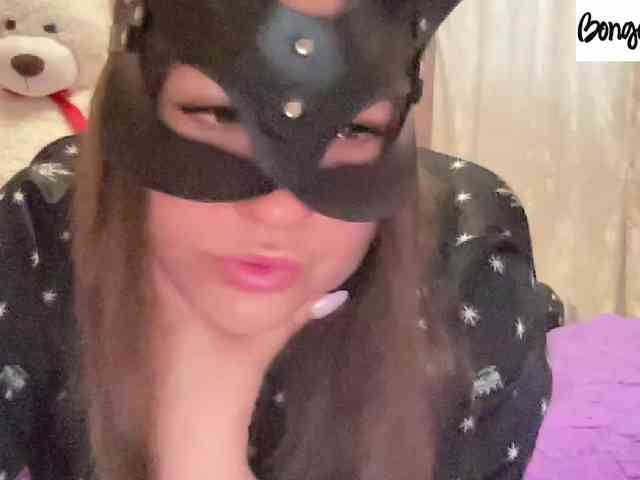 SweetStrawberry1 webcam