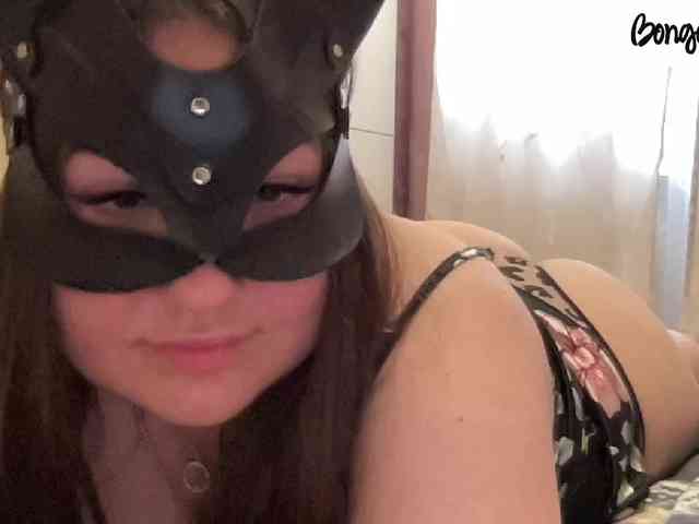 SweetStrawberry1 webcam