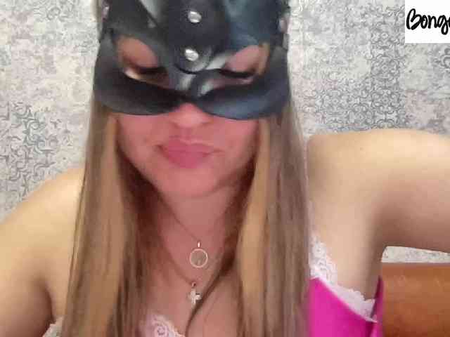 SweetStrawberry1 webcam