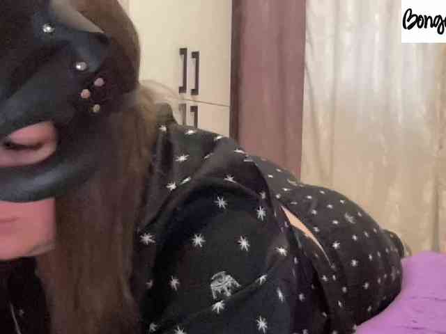 SweetStrawberry1 webcam