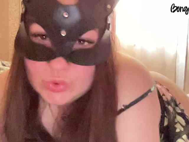 SweetStrawberry1 webcam