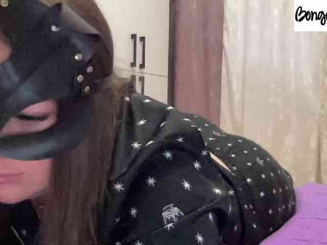 SweetStrawberry1 webcam