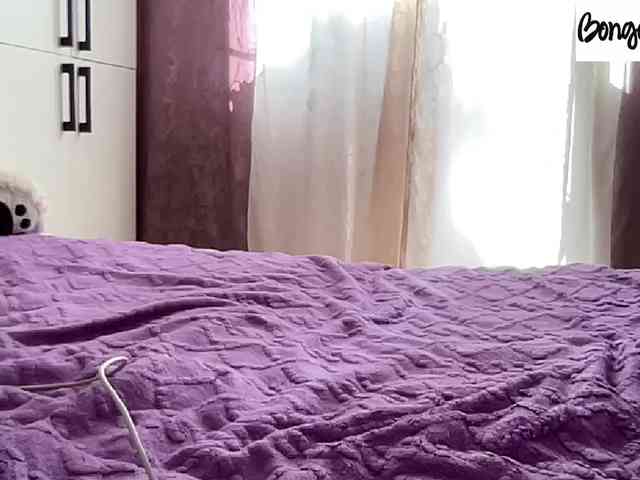 SweetStrawberry1 webcam