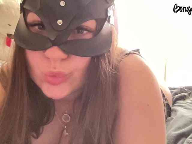 SweetStrawberry1 webcam