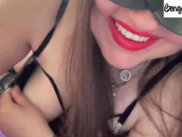 SweetStrawberry1 webcam