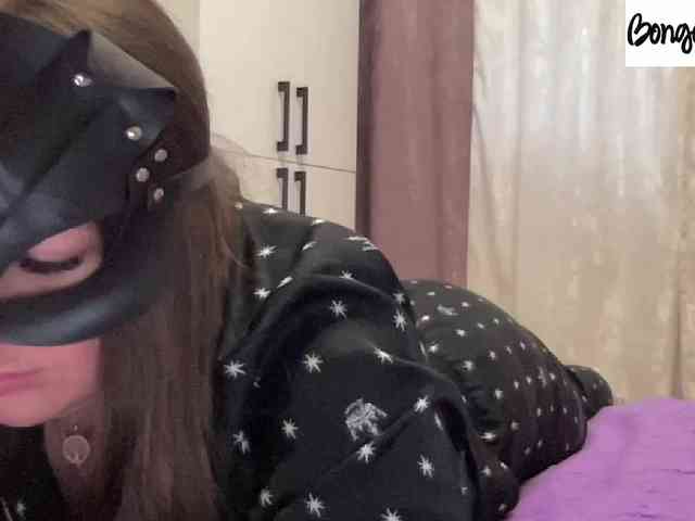 SweetStrawberry1 webcam