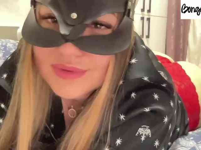 SweetStrawberry11 webcam