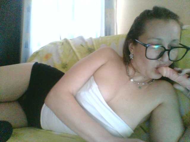 Yulia777's BongaCams show and profile