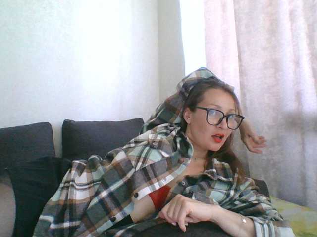 Yulia777 live cam on BongaCams