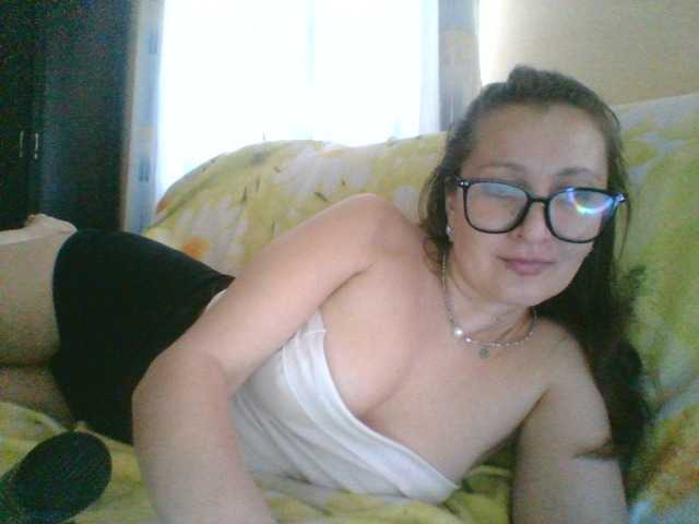 Yulia777's BongaCams show and profile