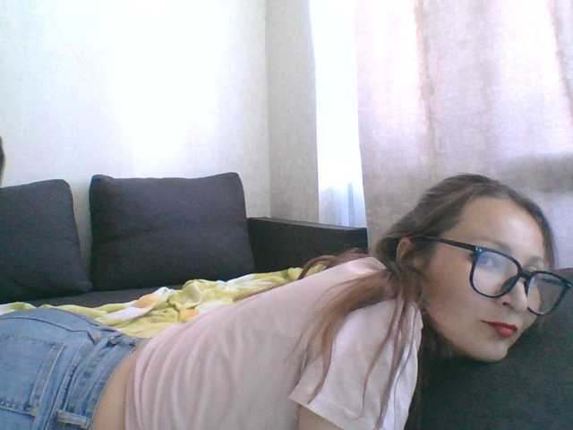 Yulia777 live cam on BongaCams