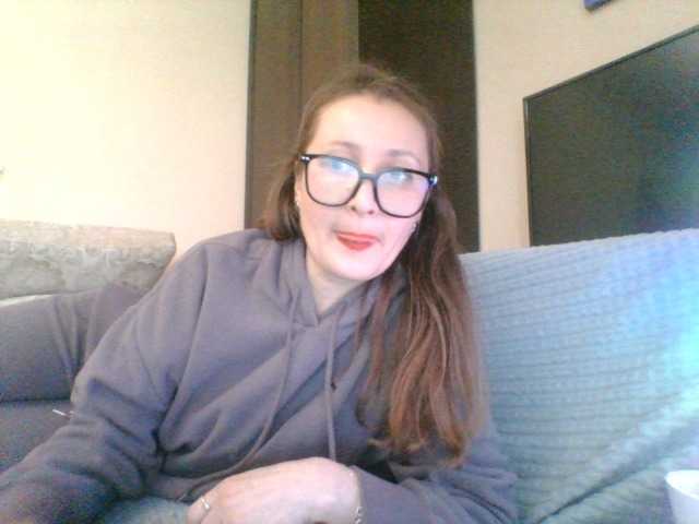 Yulia777's BongaCams show and profile