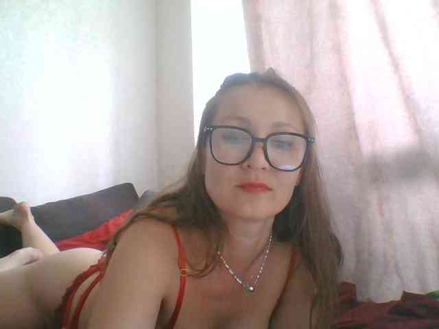 Yuliya333 webcam