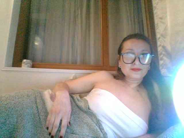 Yuliya333 webcam