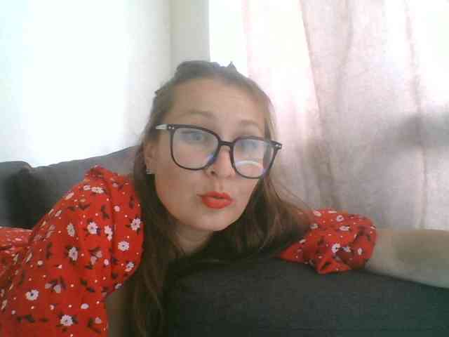 Yuliya333 webcam