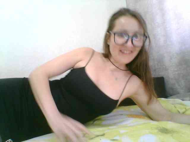 Yuliya333 webcam