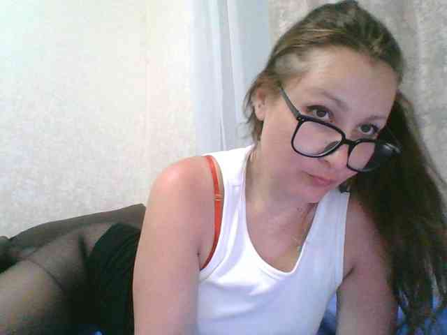Yuliya333 webcam