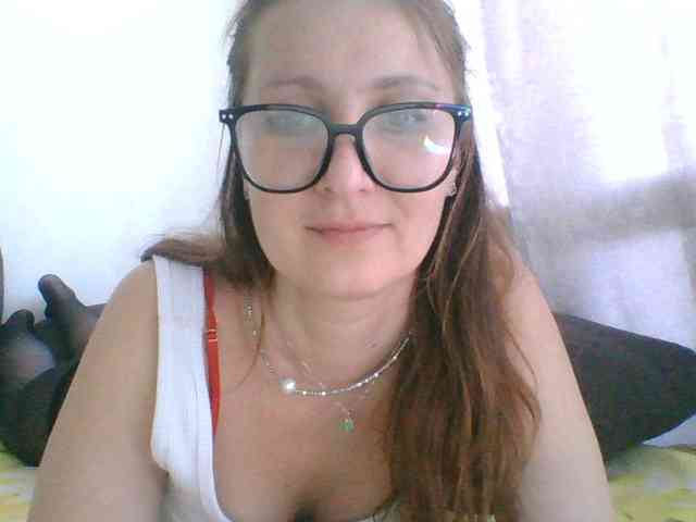 Yuliya333 webcam