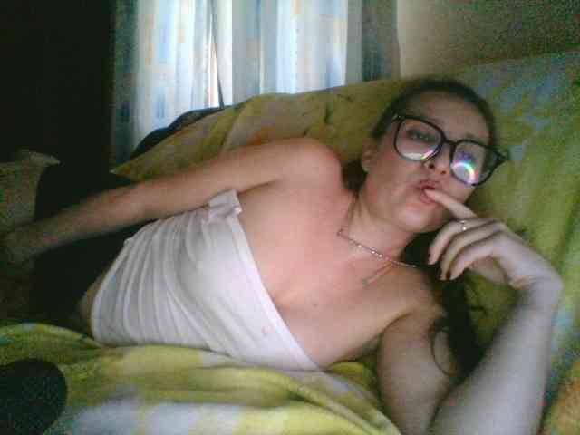 Yuliya333 webcam