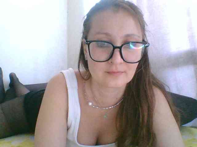 Yuliya333 webcam