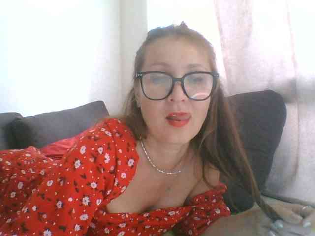 Yuliya333 webcam