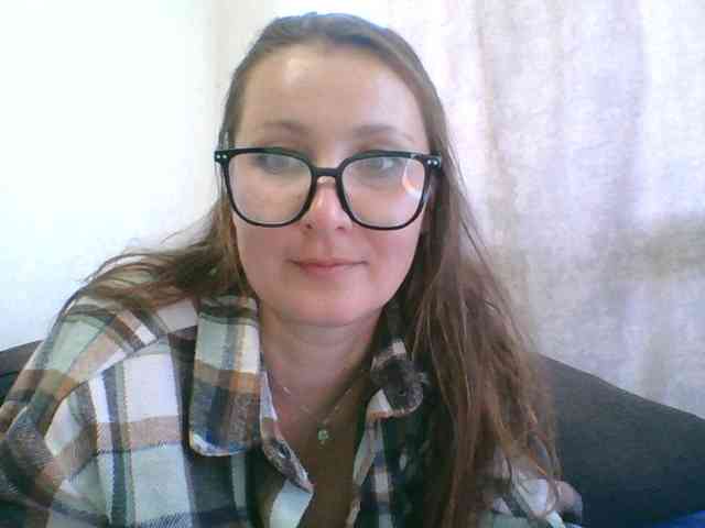 Yuliya333 webcam