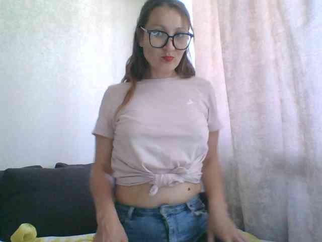 Yuliya333 webcam