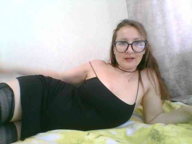 Yuliya333 webcam
