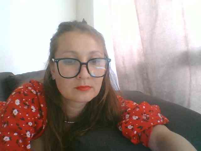 Yuliya333 webcam