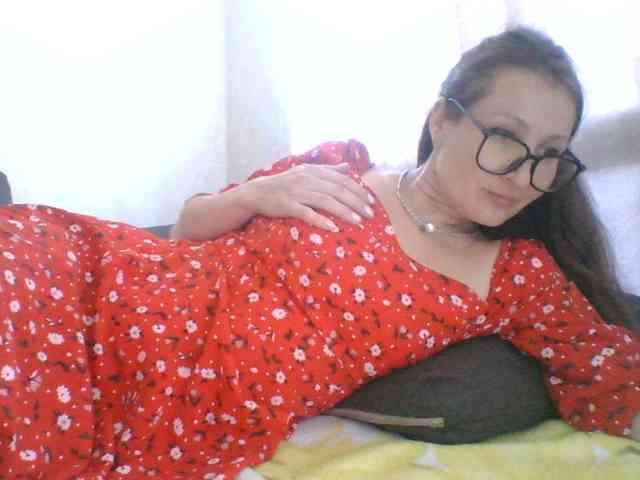 Yuliya333 webcam