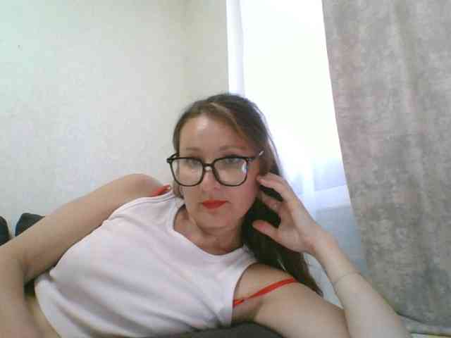 Yuliya333 webcam
