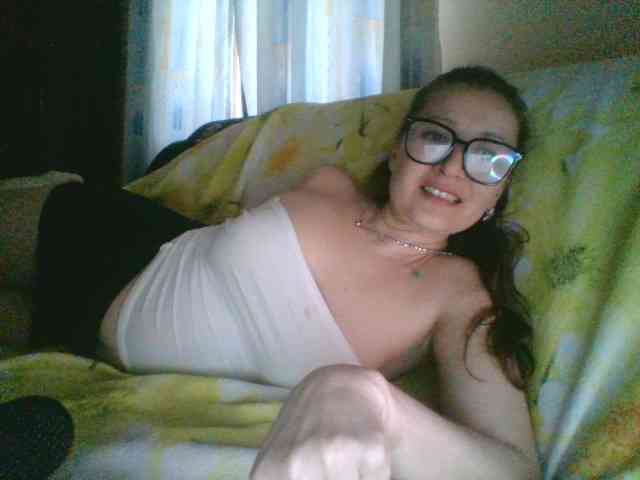 Yuliya333 webcam