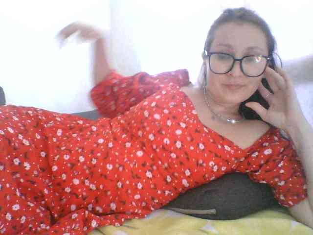 Yuliya333 webcam