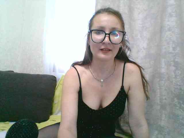 Yuliya333 webcam