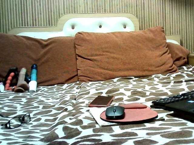 AlanaXDream live cam on BongaCams