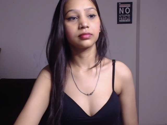 Yashika live cam on BongaCams