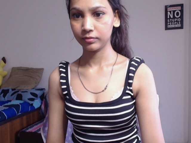Yashika live cam on BongaCams
