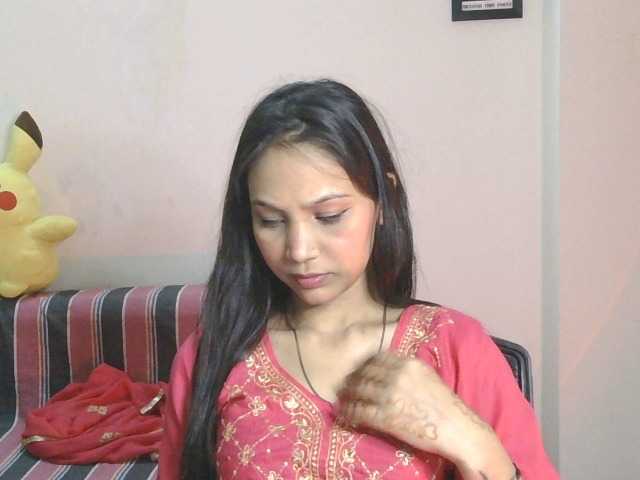 Yashika live cam on BongaCams