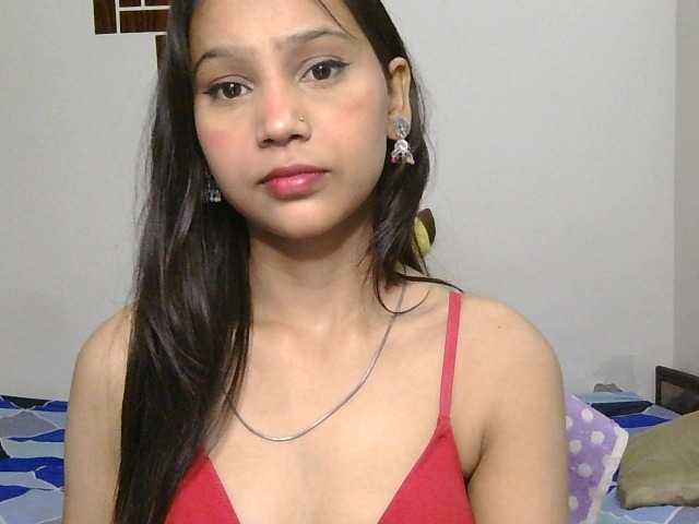Yashika live cam on BongaCams