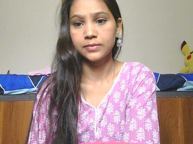 Yashika live cam on BongaCams