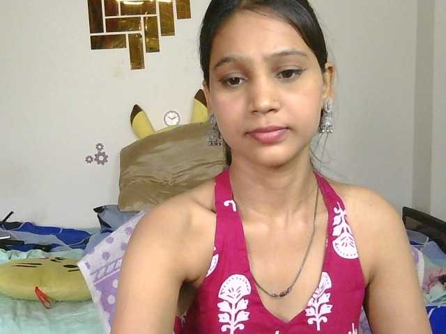 Yashika live cam on BongaCams