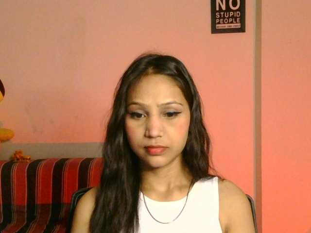 Yashika live cam on BongaCams