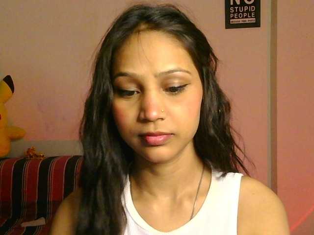 Yashika live cam on BongaCams