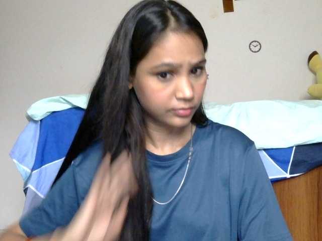 Yashika live cam on BongaCams
