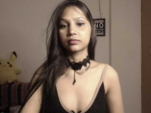 Yashika live cam on BongaCams